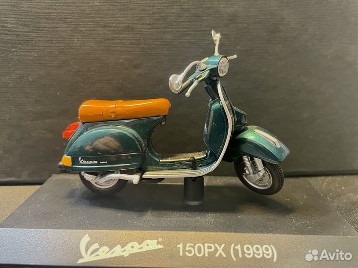 Коллекционные модели автомобилей и мотоциклов