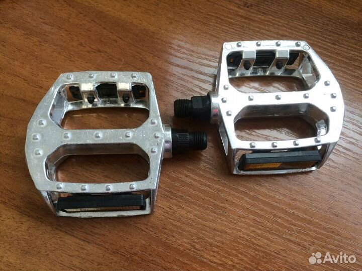 Педали для велосипеда