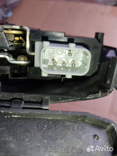 Замок передней левой двери bmw 5 e39