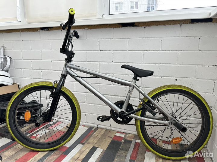 Велосипед B twin BMX 520 Wipe