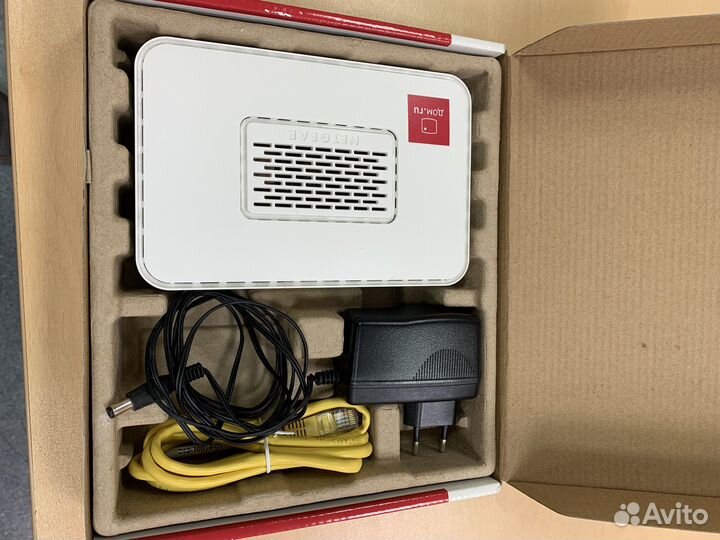 Wi-Fi роутер Netgear N300 с USB-портом