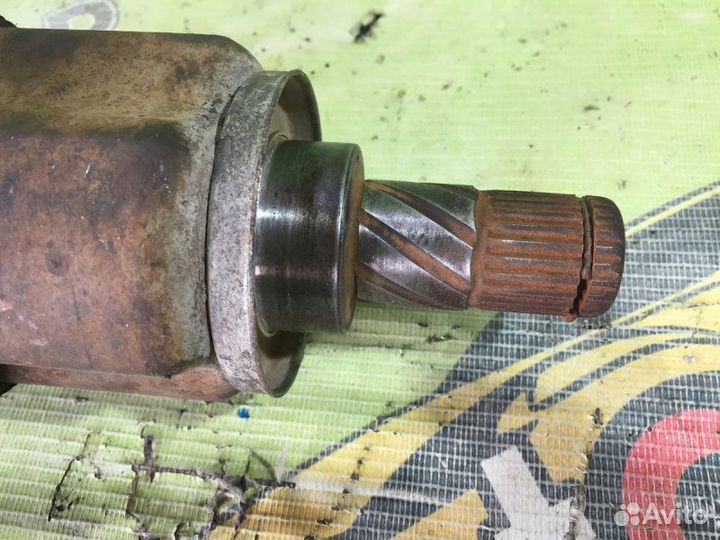 Привод левый Toyota Avensis T250