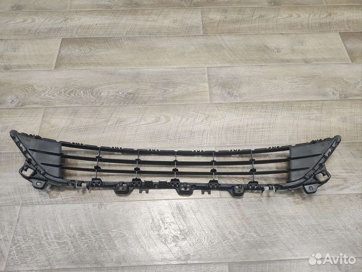 Решетка в бампер mazda 6 gj