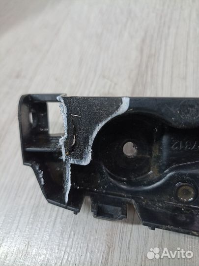 Кронштейн крепление бампера Renault kaptur Лев