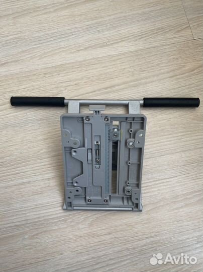 Кронштейн для монитора