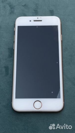 Телефон iPhone 8 64 gb