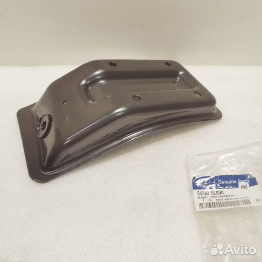 Кронштейн амортизат переднего Hyundai 543825H001