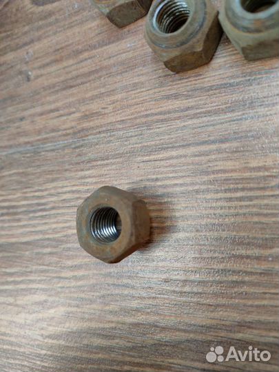 Гайки колесные toyota starlet