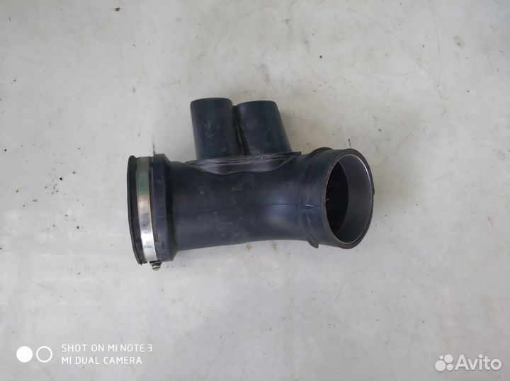 Патрубок воздушного фильтра Volvo S60 V60 B4164T