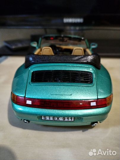 Коллекционная модель порше 1 18