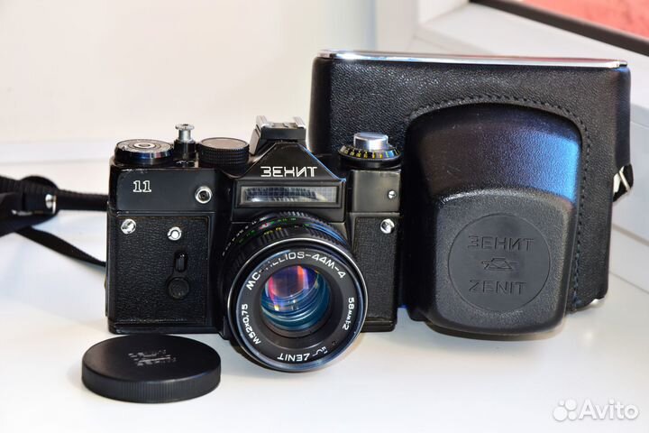 Зенит-11 зеркальный фотоаппарат СССР