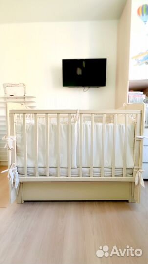 Кроватка детская Гандылян с маятником