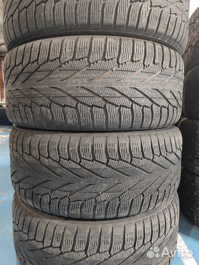 R20 Nokian Tyres Hakkapeliitta R2 SUV 275/45, PCD 5x130 DIA 71.6