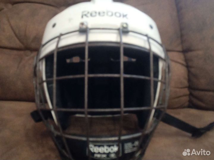 Шлем хоккейный