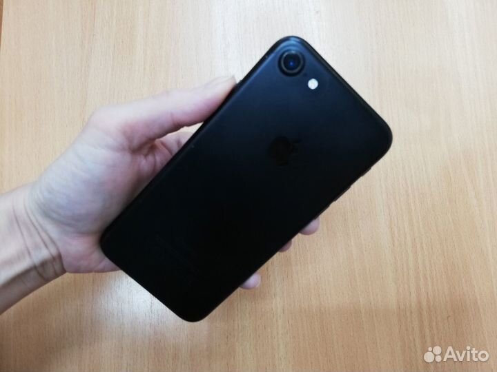 Телефон iPhone 7 128 гб