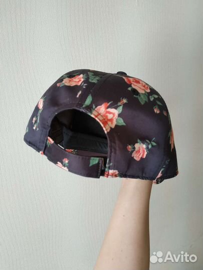 Кепка женская