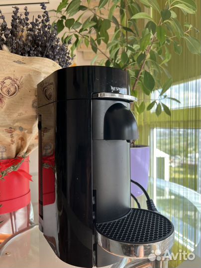 Кофемашина nespresso vertuo plus