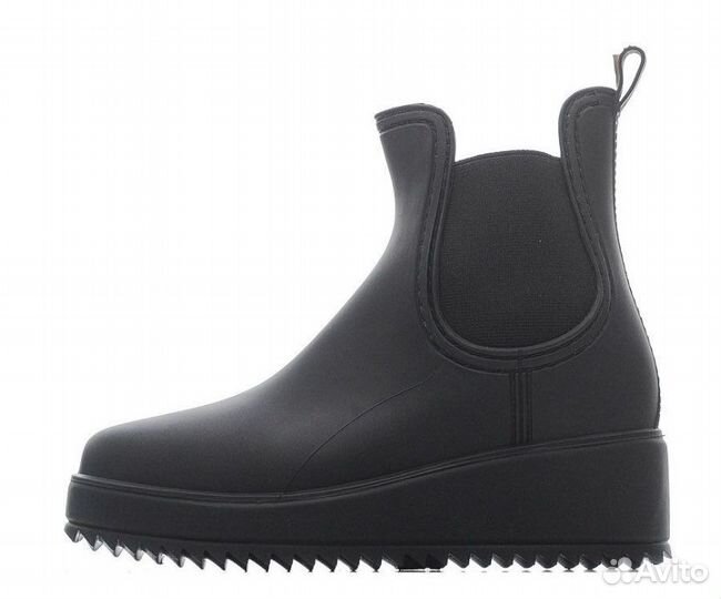 Резиновые ботинки