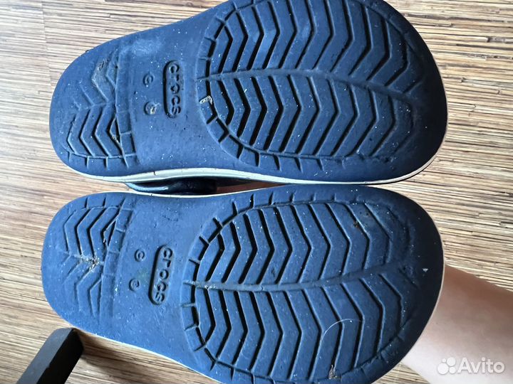 Сандалии crocs c8