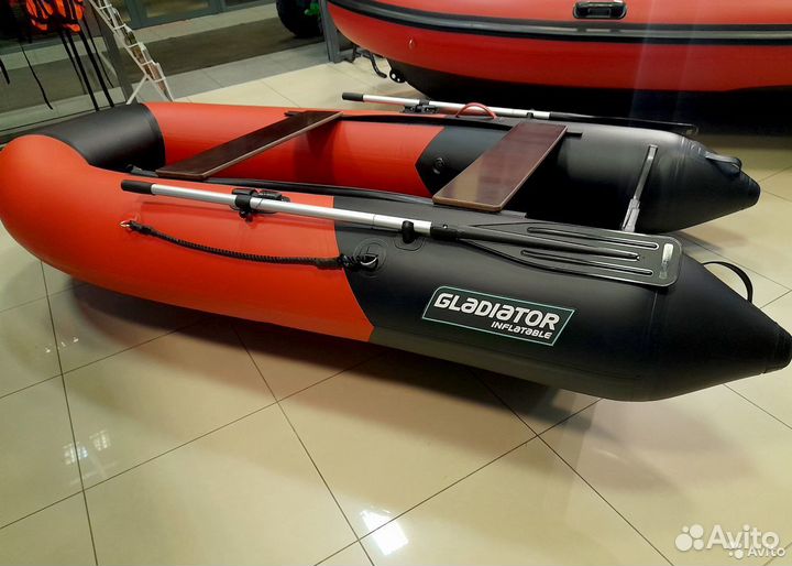 Лодка пвх Gladiator(Гладиатор) E330LT