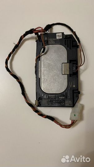 Безпроводное зарядное устройство BMW