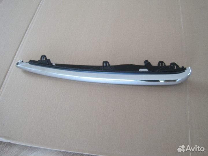 Молдинг переднего бампера правый Mazda 6 GJ GL 18