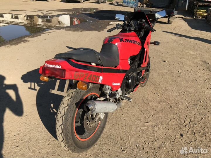 Kawasaki GPZ400R 89 в разбор на запчасти
