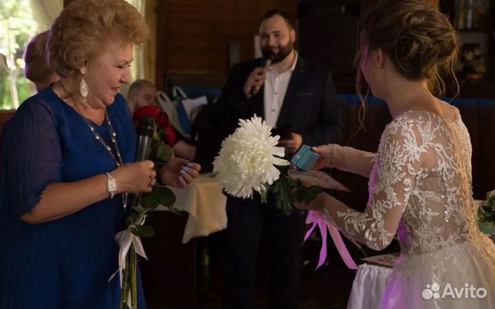 Ведущий на свадьбу