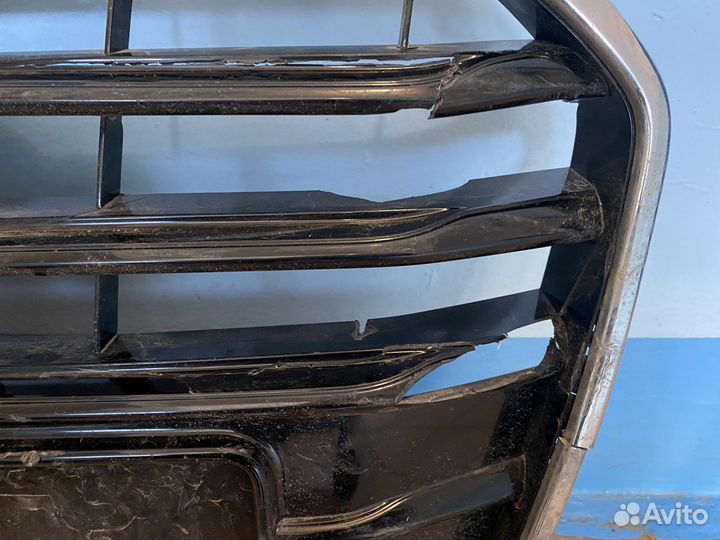 Решетка радиатора audi a6 c7