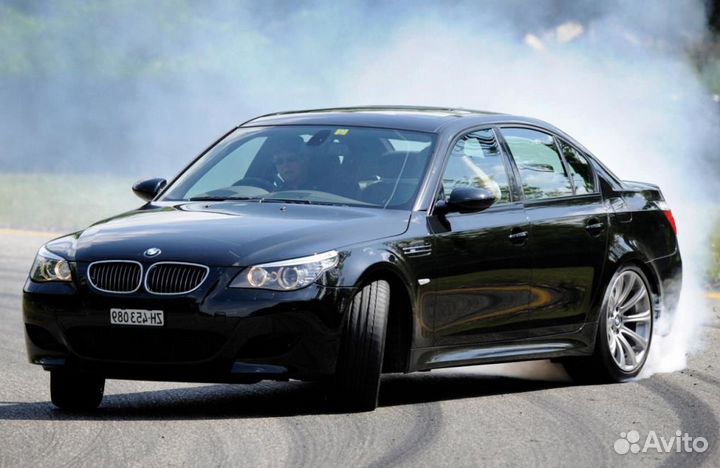 Лобовое стекло BMW 5 II E 60