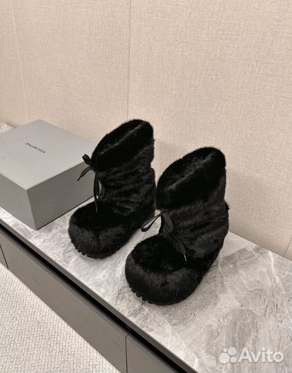 Ботинки Balenciaga Alaska Faux Mink Fue Boots