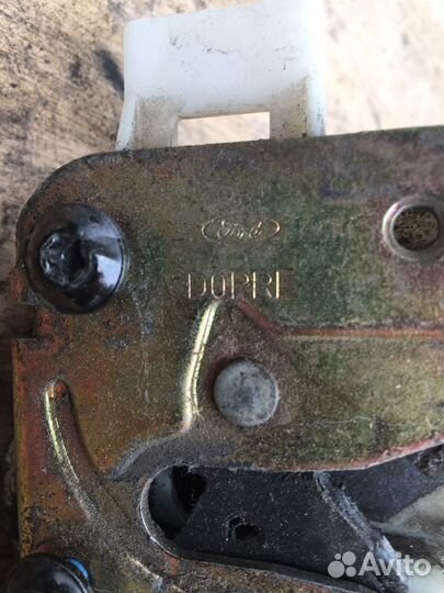 Форд Фокус-1 Американец замок водительской двери