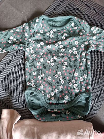 Боди для девочки 3шт на 3мес. новое
