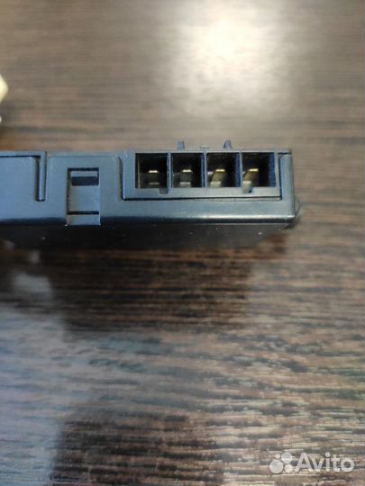 Блок электронный Toyota Land Cruiser 200 2007