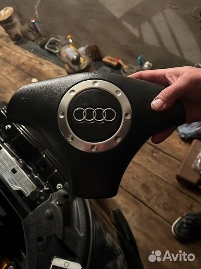 Подушка безопасности Audi тт 8n