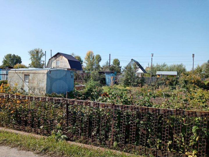 Дача 10 м² на участке 5 сот.