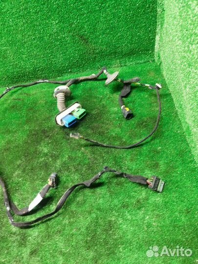 Проводка двери передняя правая Citroen C4 седан