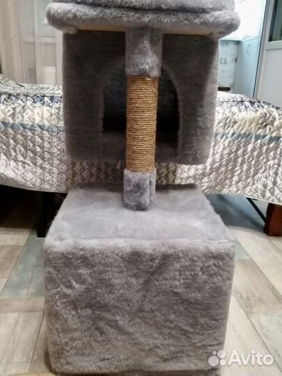 Домик для кошки с когтеточкой бу