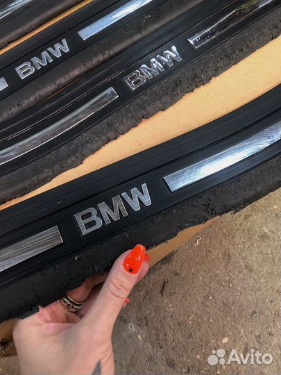 Накладки на пороги bmw E39