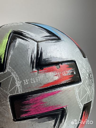 Футбольный мяч Adidas Uniforia Final 2020