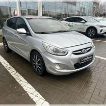 Hyundai Solaris 1.6 MT, 2014, 200 085 км, с пробегом, цена 750 000 руб.