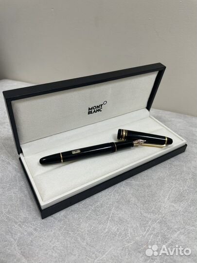 Ручка перьевая Montblank Meisterstuck и 2 чернил