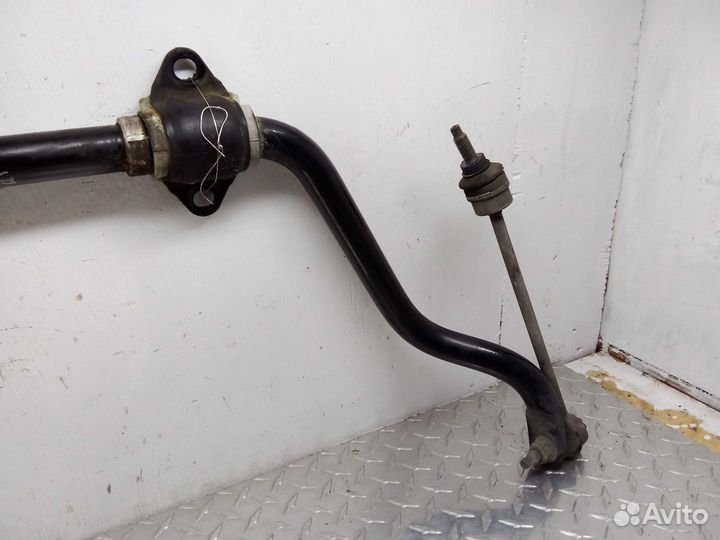 Стабилизатор передний Land Rover Discovery 4 LA