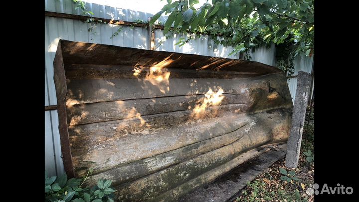 Тримаран (Монокорпус с тримаранными обводами)