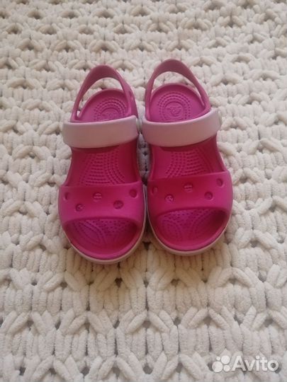 Сандали crocs c9