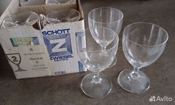 Бокалы и стаканы разные