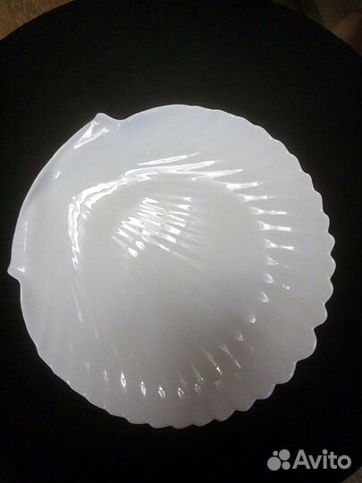 Тарелки, блюда, блюдца