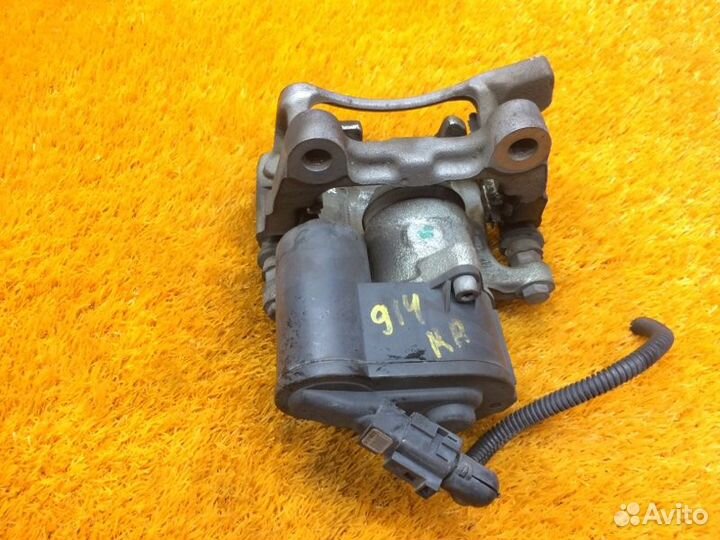 Суппорт задний правый Volkswagen Passat B7 caxa