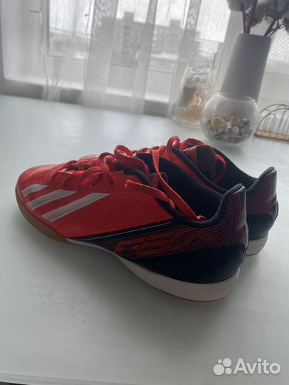 Бутсы футзалки adidas f10
