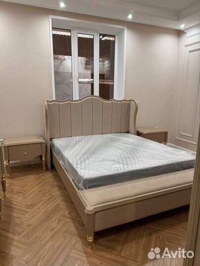 Спальные гарнитуры
